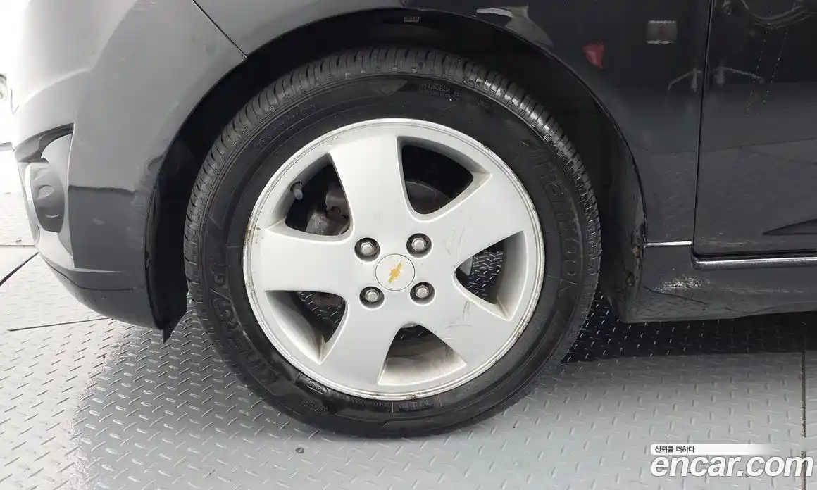 Chevrolet Spark 2012 1.0 Автомат в Москве № 327521, фото 8