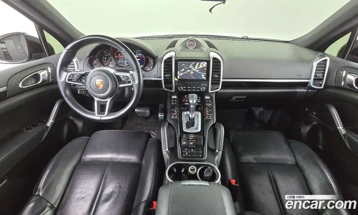 Porsche Cayenne 2017 3.0 Автомат в Москве № 331786, фото 14