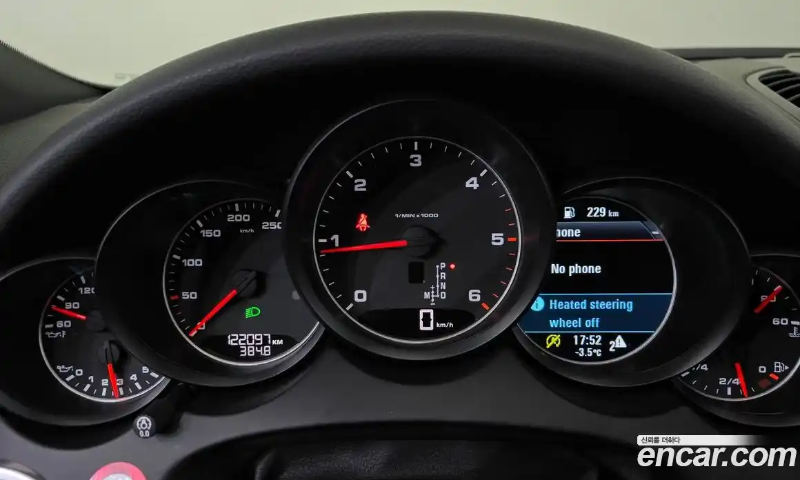 Porsche Cayenne 2017 3.0 Автомат в Москве № 331786, фото 17