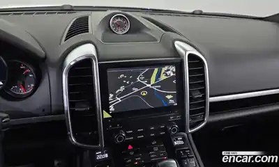 Porsche Cayenne 2017 3.0 Автомат в Москве № 331786, миниатюра 3