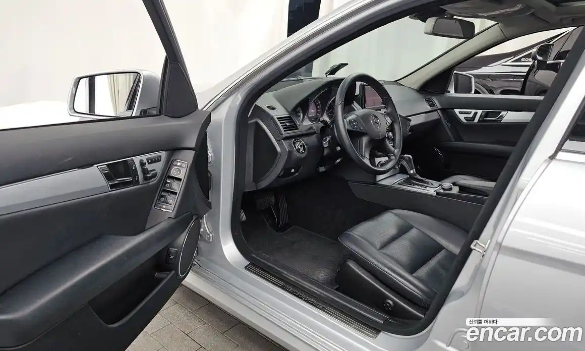 Mercedes-Benz C-Class 2010 1.8 Автомат в Москве № 342951, фото 19