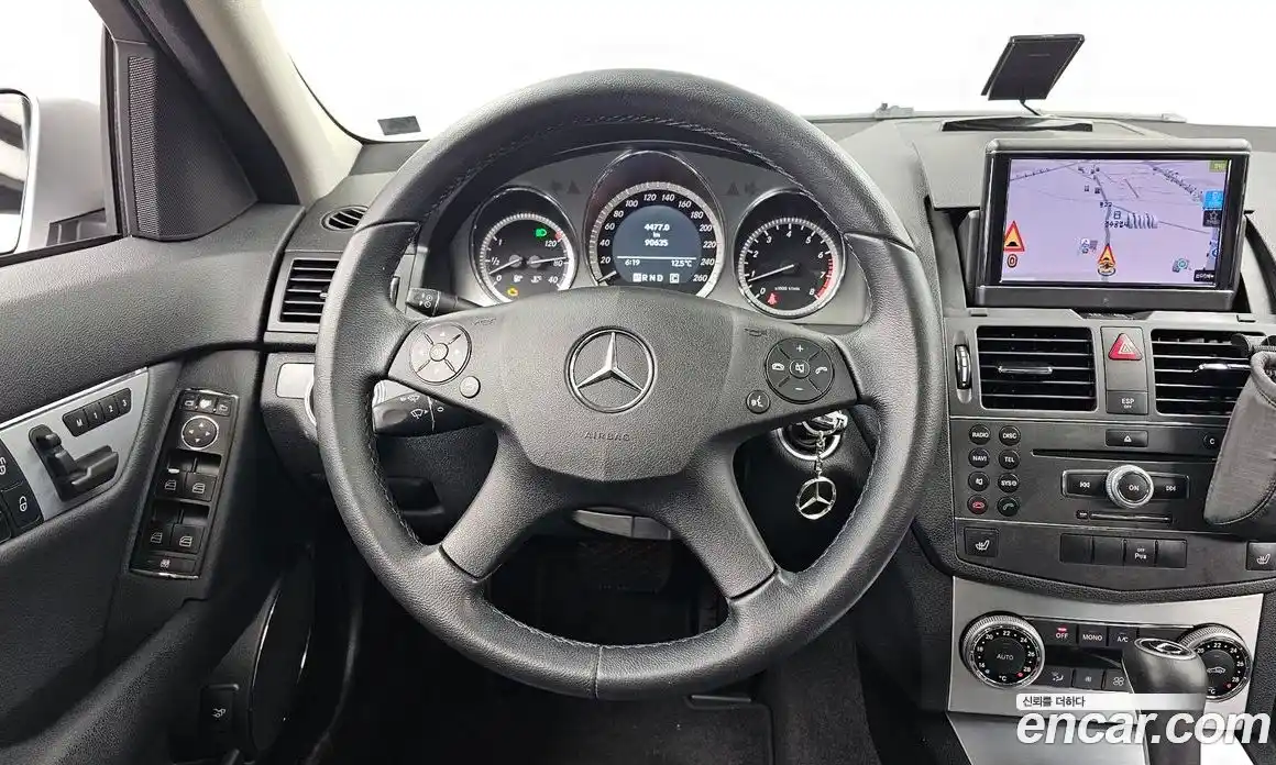 Mercedes-Benz C-Class 2010 1.8 Автомат в Москве № 342951, фото 6