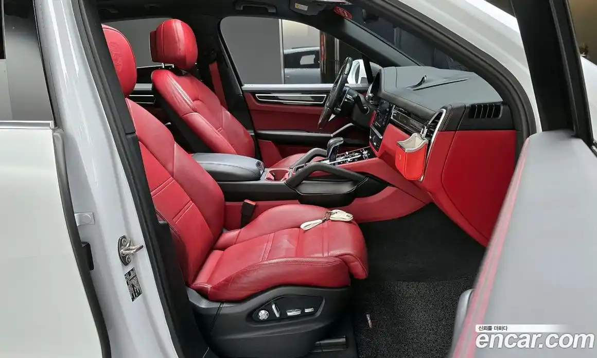 Porsche Cayenne 2019 3.0 Автомат в Москве № 344469, фото 20