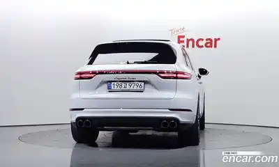Porsche Cayenne 2019 3.0 Автомат в Москве № 344469, миниатюра 4