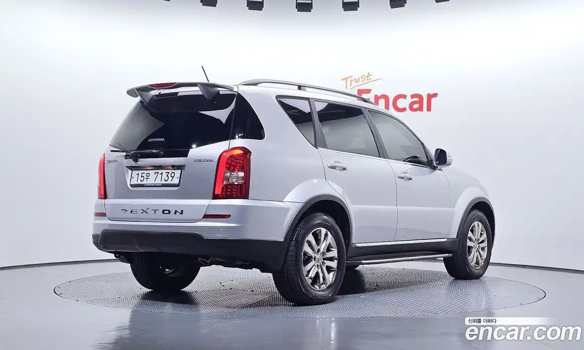 SsangYong Rexton 2013 2.0 Автомат в Москве № 35107, фото 10