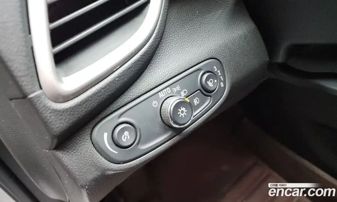 Chevrolet Trax 2017 1.6 Автомат в Москве № 40687, фото 9