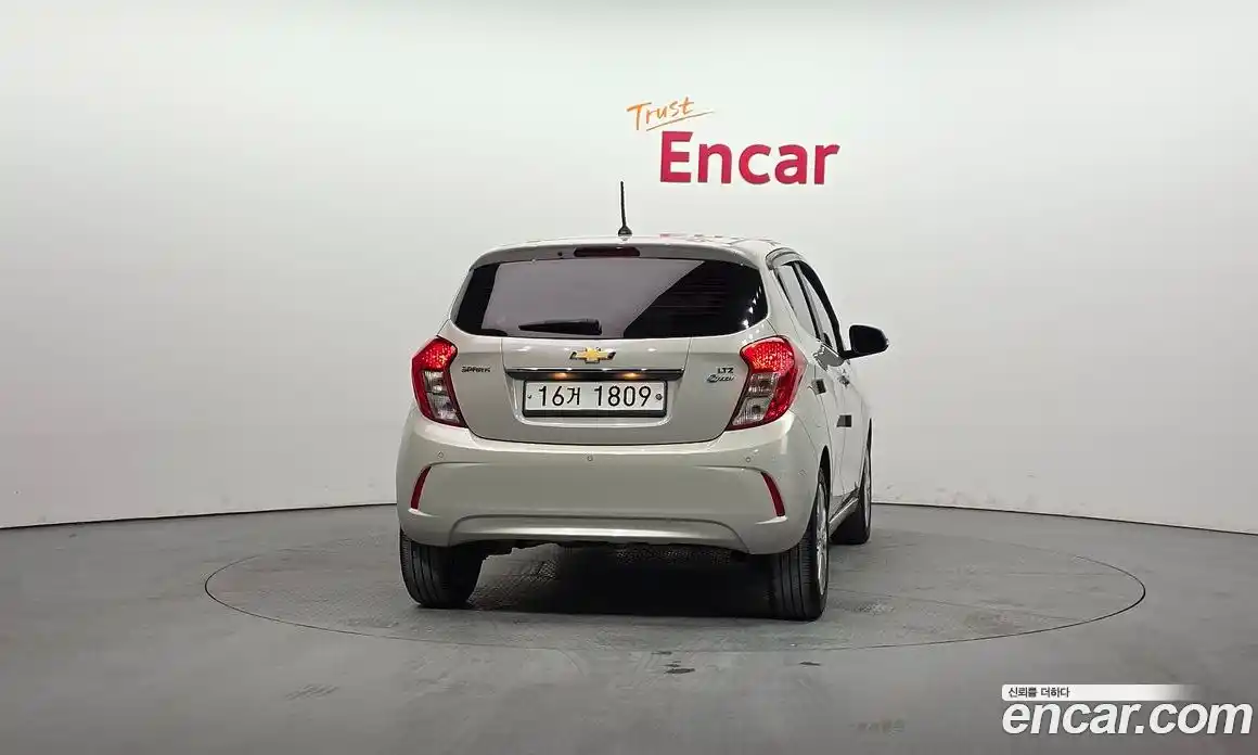 Chevrolet Spark 2018 1.0 Автомат в Москве № 42170, фото 15