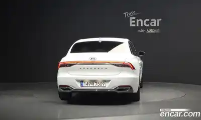 Hyundai Grandeur 2022 2.5 Автомат в Москве № 44052, миниатюра 3