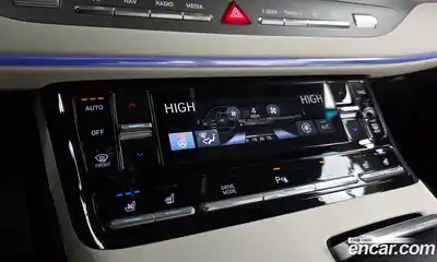 Hyundai Grandeur 2022 2.5 Автомат в Москве № 44052, миниатюра 7