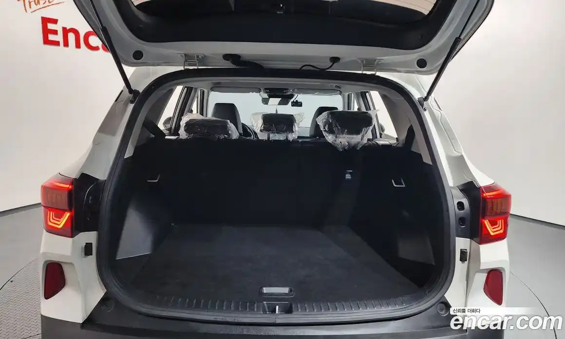 Kia Seltos 2023 1.6 Автомат в Москве № 51315, фото 17