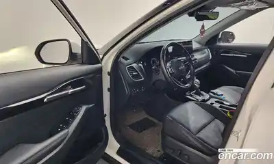 Kia Seltos 2023 1.6 Автомат в Москве № 51315, миниатюра 2