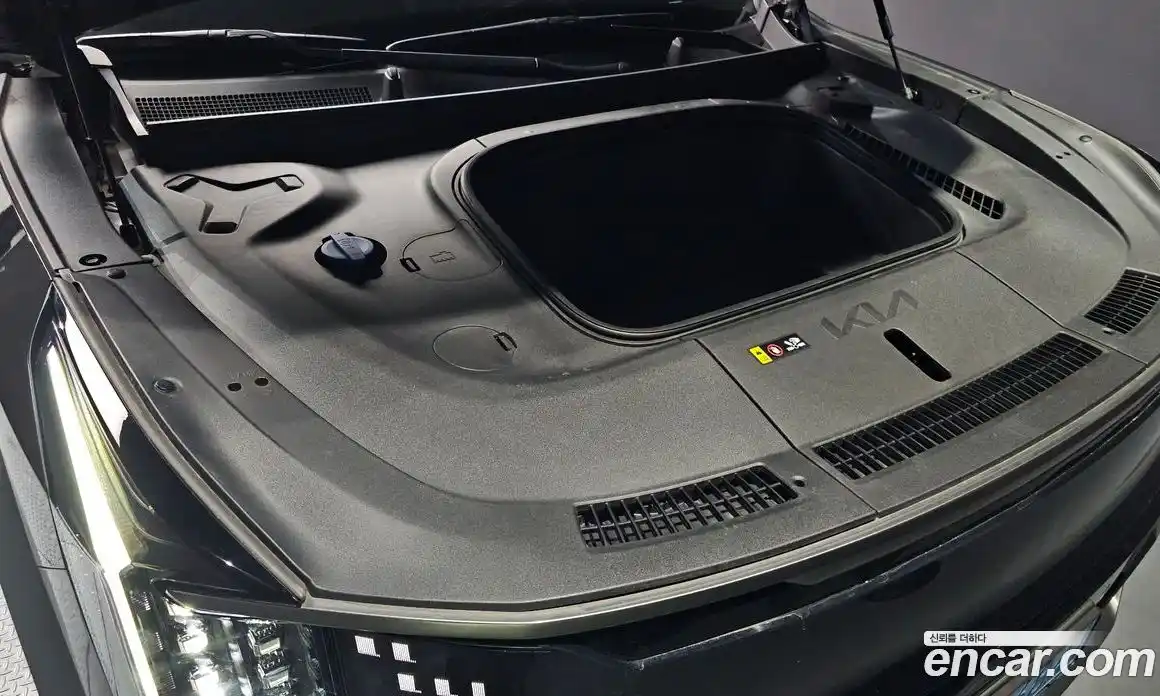 Kia EV9 2024 0.2 Автомат в Москве № 52416, фото 12