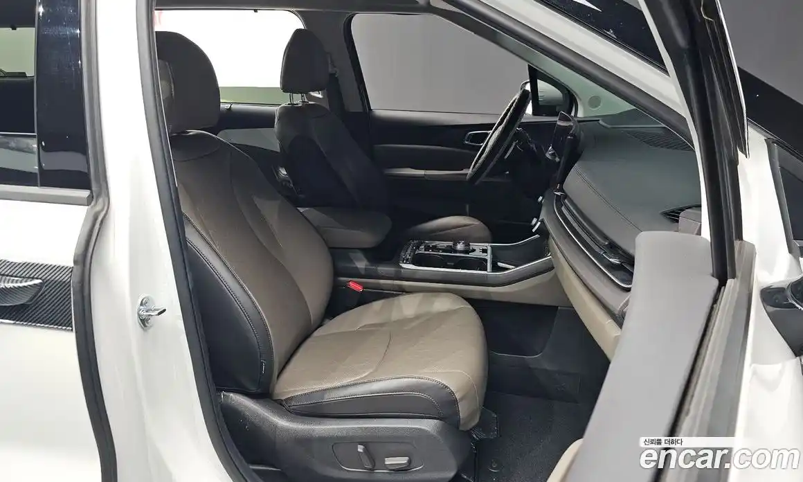 Kia Canival 2024 2.2 Автомат в Москве № 54152, фото 19