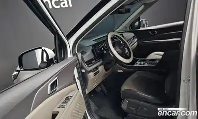 Kia Canival 2024 2.2 Автомат в Москве № 54152, миниатюра 4