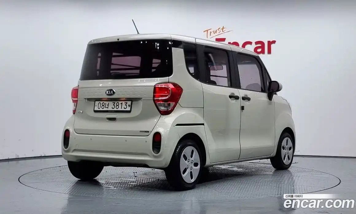 Kia Ray 2018 1.0 Автомат в Москве № 54873, фото 12