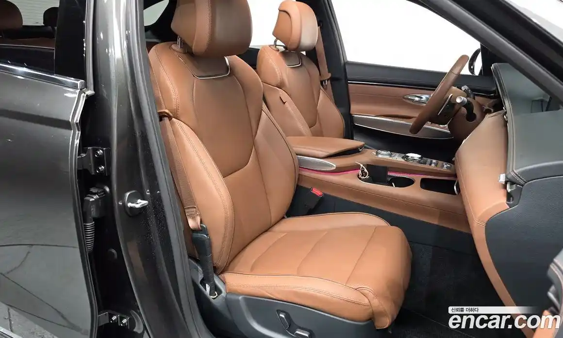 Genesis GV70 2024 2.5 Автомат в Москве № 57440, фото 13