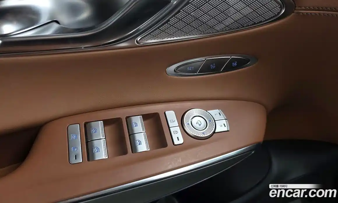 Genesis GV70 2024 2.5 Автомат в Москве № 57440, фото 9