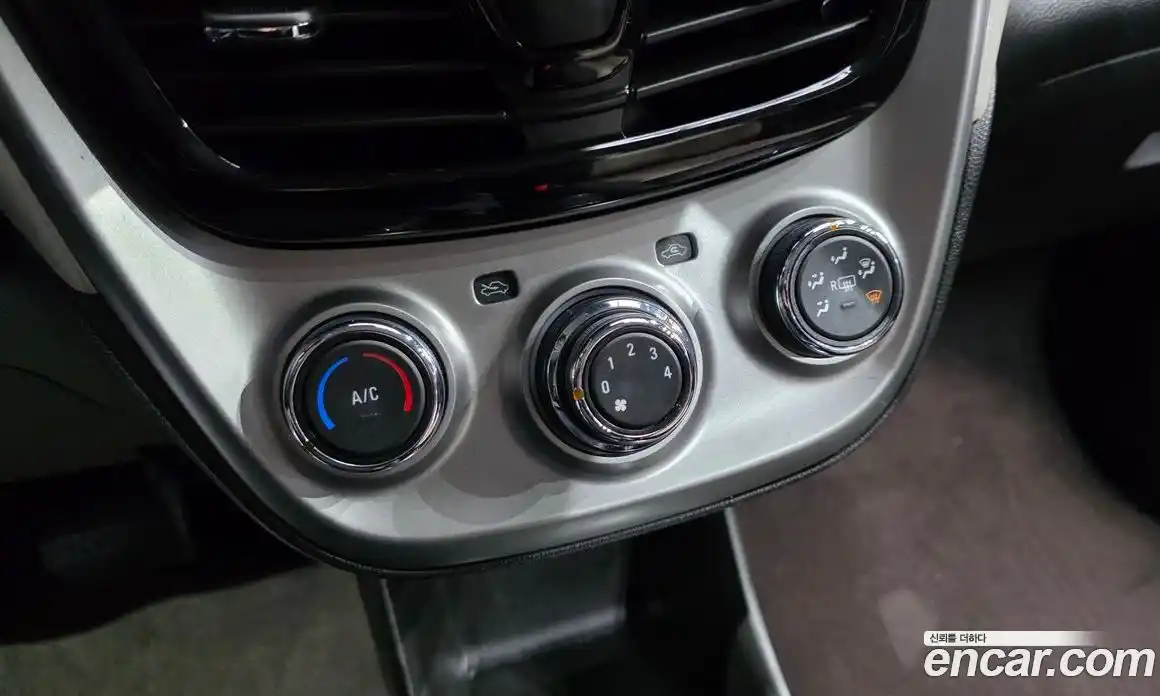 Chevrolet Spark 2016 1.0 Автомат в Москве № 78067, фото 10