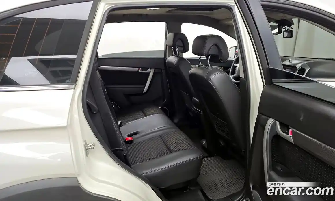 Chevrolet Captiva 2012 2.0 Автомат в Москве № 84453, фото 3