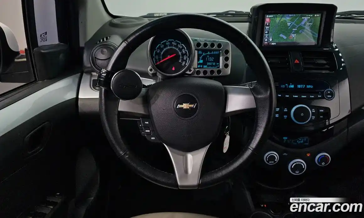 Chevrolet Spark 2012 1.0 Автомат в Москве № 96886, фото 15