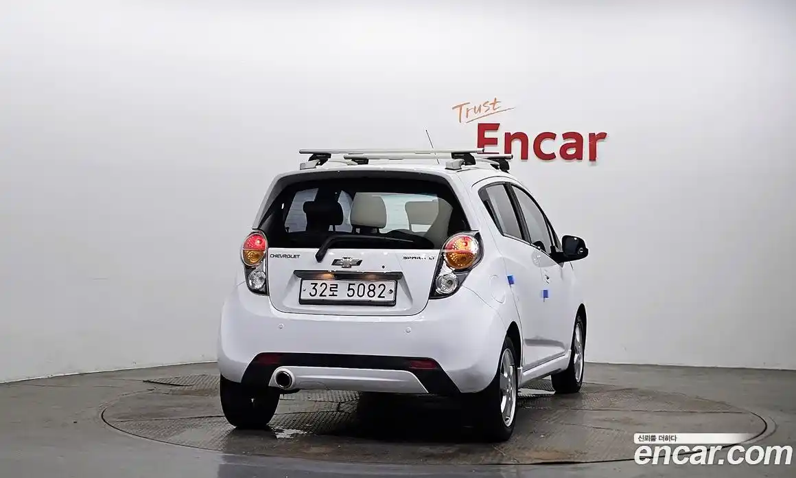 Chevrolet Spark 2012 1.0 Автомат в Москве № 96886, фото 17