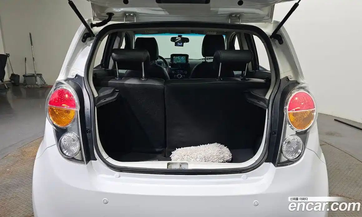 Chevrolet Spark 2012 1.0 Автомат в Москве № 96886, фото 20