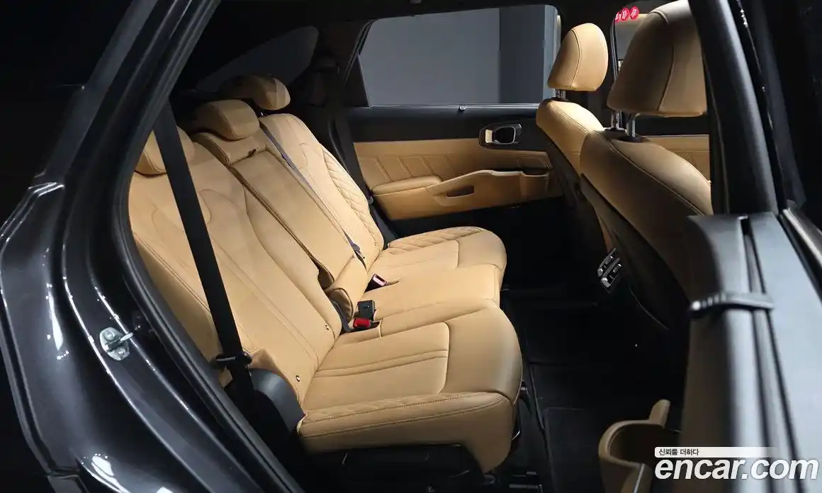 Kia Sorento 2023 1.6 Автомат в Москве № 9778, фото 16