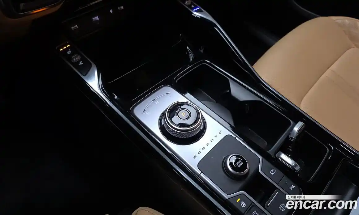 Kia Sorento 2023 1.6 Автомат в Москве № 9778, фото 17