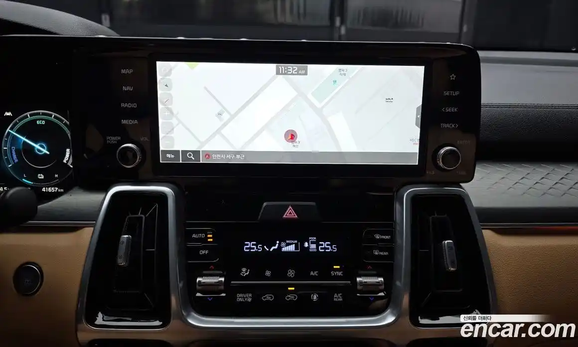 Kia Sorento 2023 1.6 Автомат в Москве № 9778, фото 4