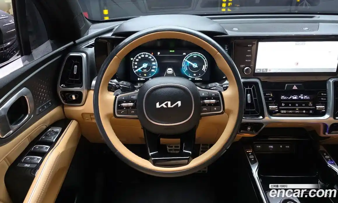 Kia Sorento 2023 1.6 Автомат в Москве № 9778, фото 6