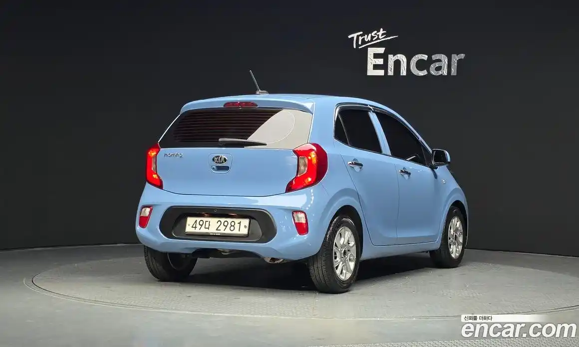 Kia Morning 2018 1.0 Автомат в Москве № 101317, фото 11