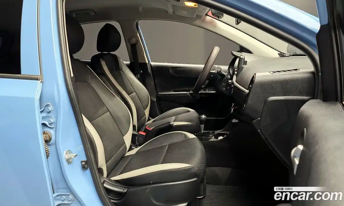 Kia Morning 2018 1.0 Автомат в Москве № 101317, фото 14