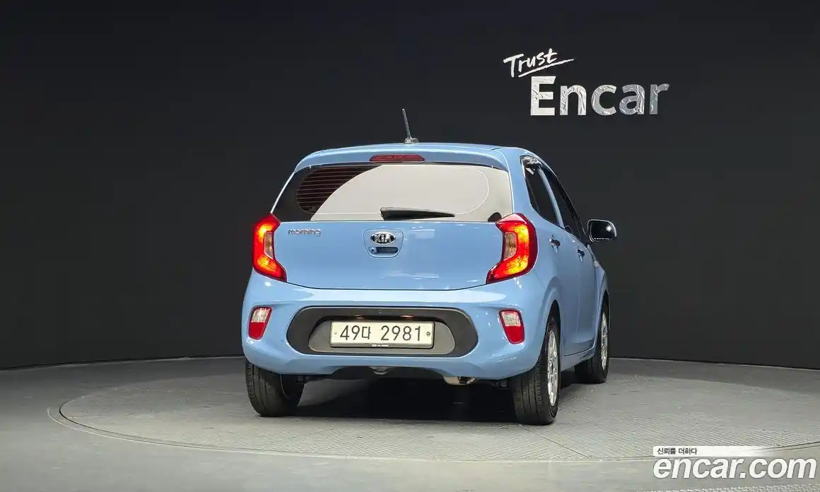 Kia Morning 2018 1.0 Автомат в Москве № 101317, фото 6