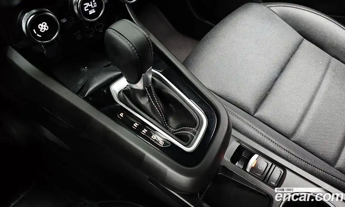 Renault XM3 2024 1.6 Автомат в Москве № 107061, фото 11