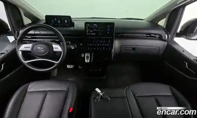 Hyundai Staria, 2023