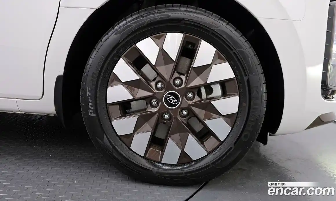 Hyundai Staria 2023 2.2 Автомат в Москве № 108011, фото 9