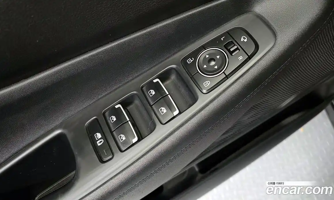 Hyundai Santa Fe 2021 2.5 Автомат в Москве № 112338, фото 15