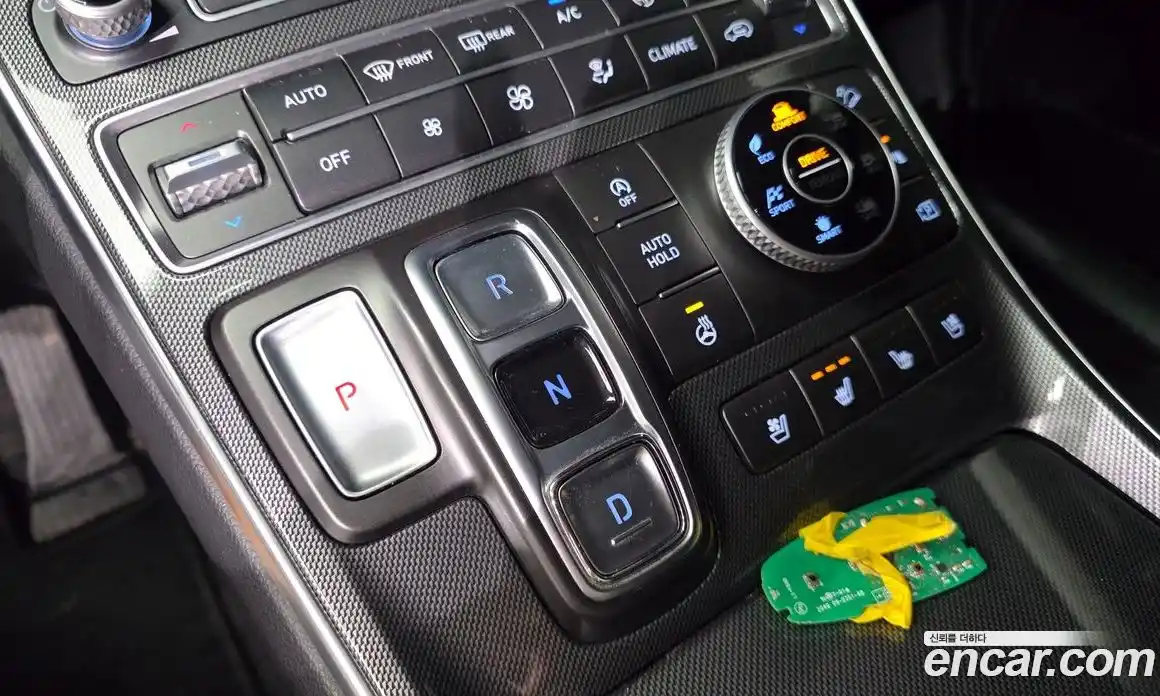 Hyundai Santa Fe 2021 2.5 Автомат в Москве № 112338, фото 20