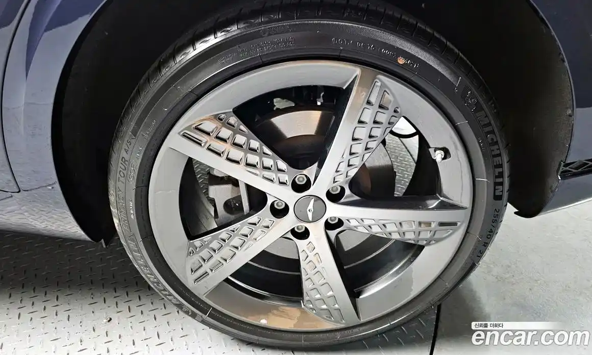 Genesis GV70 2022 2.5 Автомат в Москве № 117304, фото 14