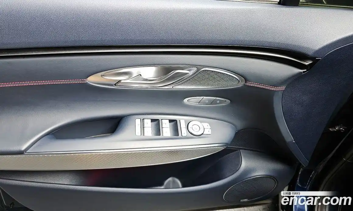 Genesis GV70 2022 2.5 Автомат в Москве № 117304, фото 10