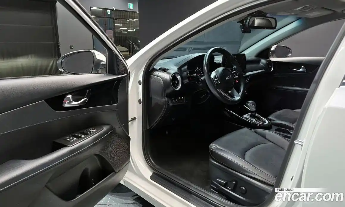 Kia K3 2022 1.6 Автомат в Москве № 120623, фото 11