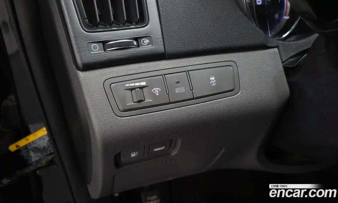 Hyundai Sonata 2011 2.0 Автомат в Москве № 123429, фото 17