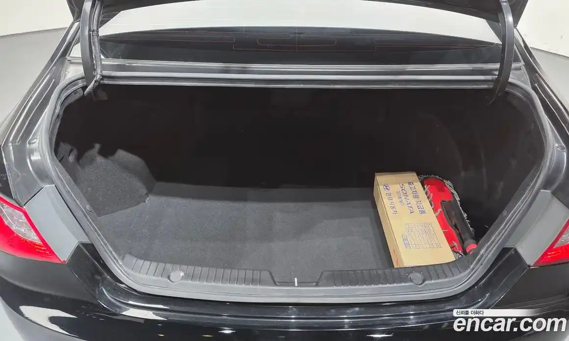 Hyundai Sonata 2011 2.0 Автомат в Москве № 123429, фото 18