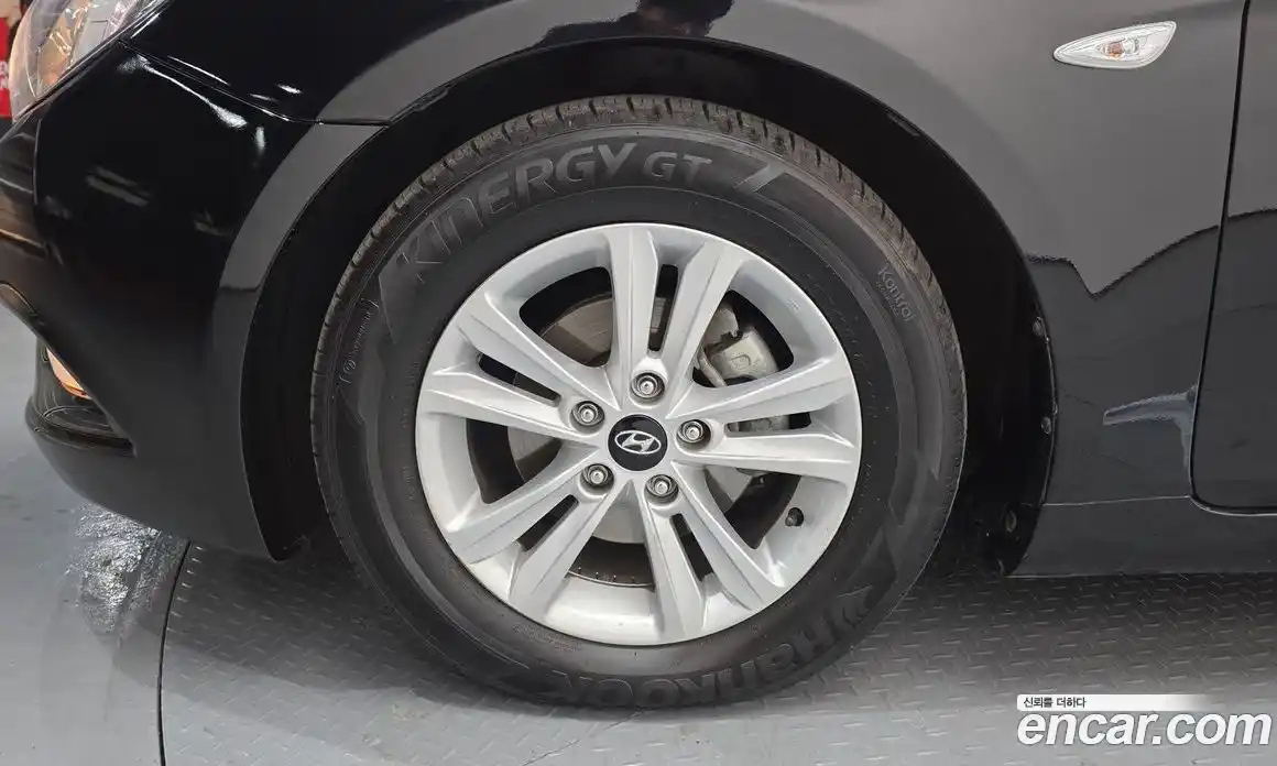 Hyundai Sonata 2011 2.0 Автомат в Москве № 123429, фото 5