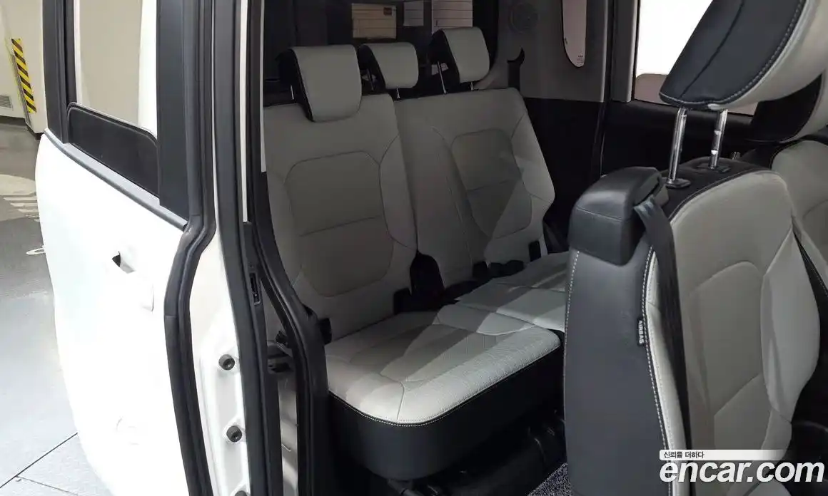 Kia Ray 2023 1.0 Автомат в Москве № 124195, фото 7