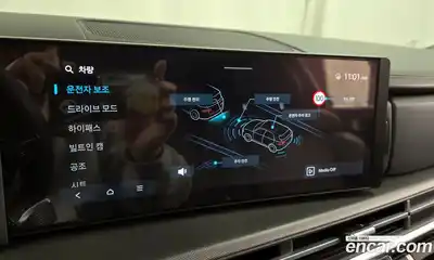 Hyundai Santa Fe 2024 2.5 Автомат в Москве № 126003, миниатюра 3