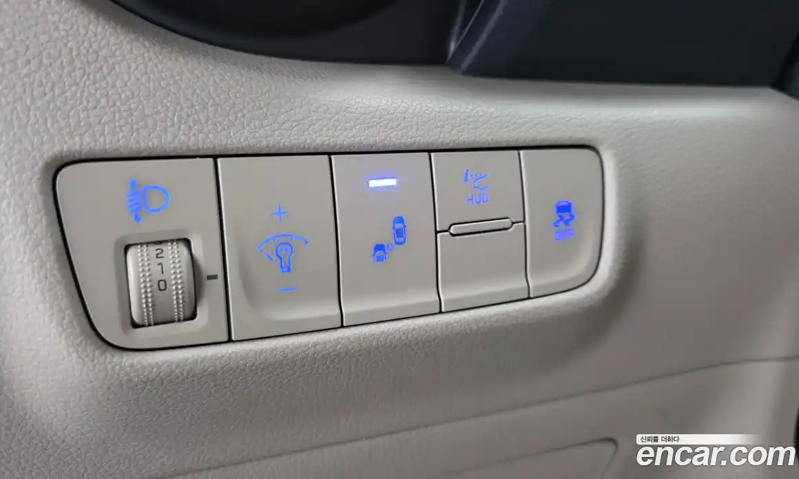 Hyundai Kona 2019 1.6 Автомат в Москве № 127301, фото 20