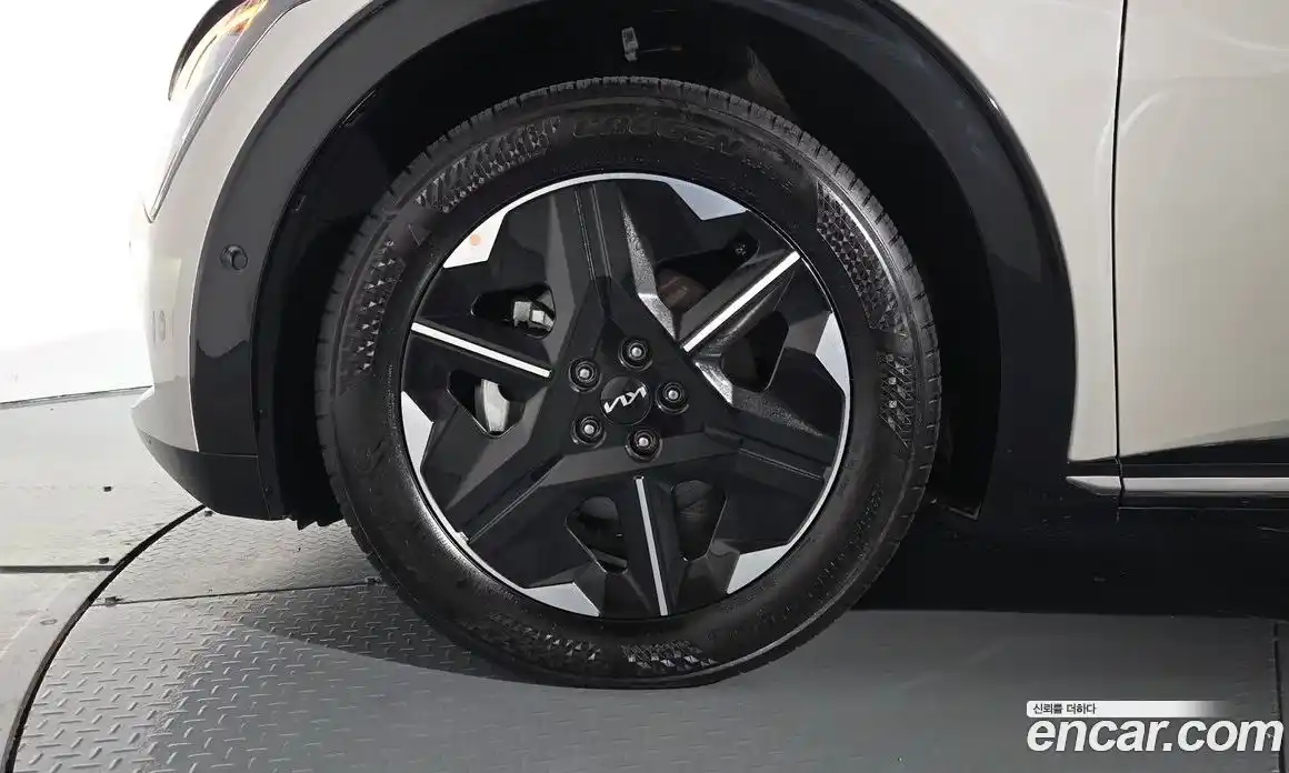 Kia EV6 2025 0.1 Автомат в Москве № 127782, фото 19