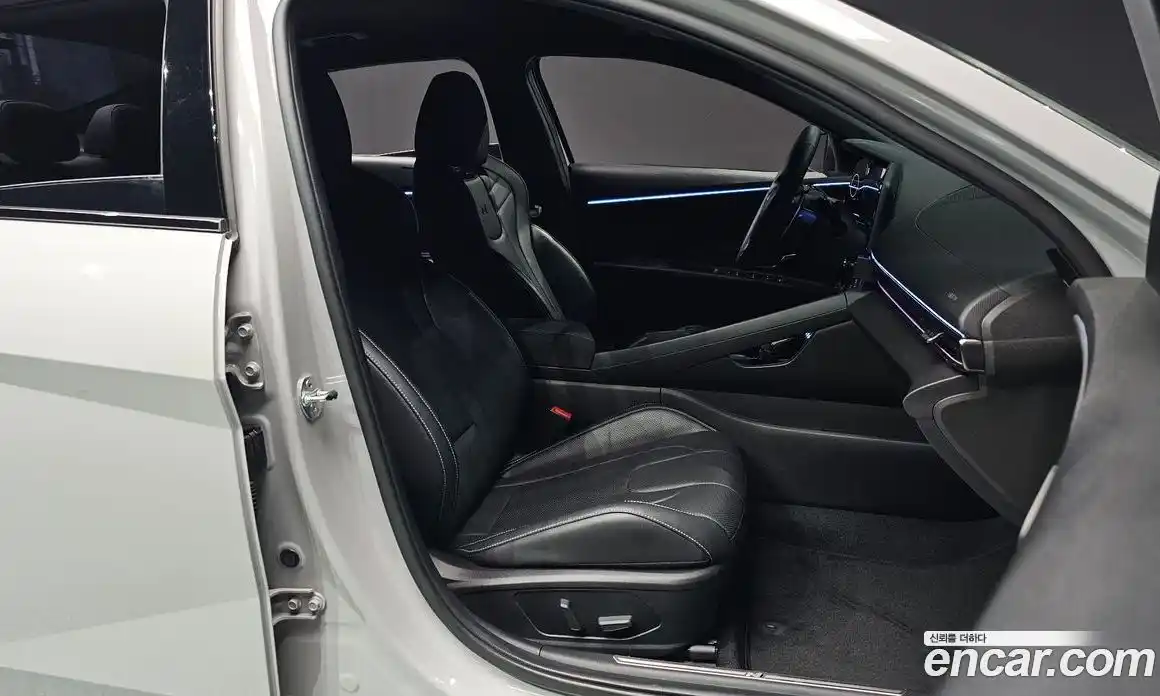 Hyundai Avante 2022 2.0 Автомат в Москве № 12939, фото 17