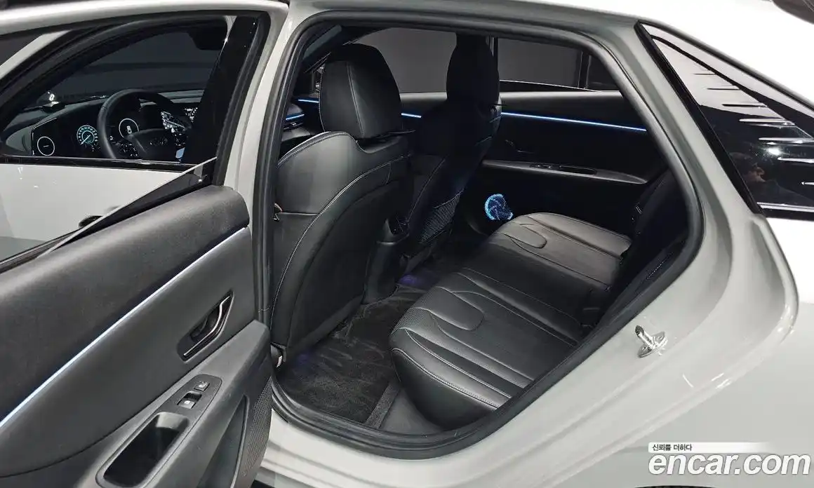 Hyundai Avante 2022 2.0 Автомат в Москве № 12939, фото 8